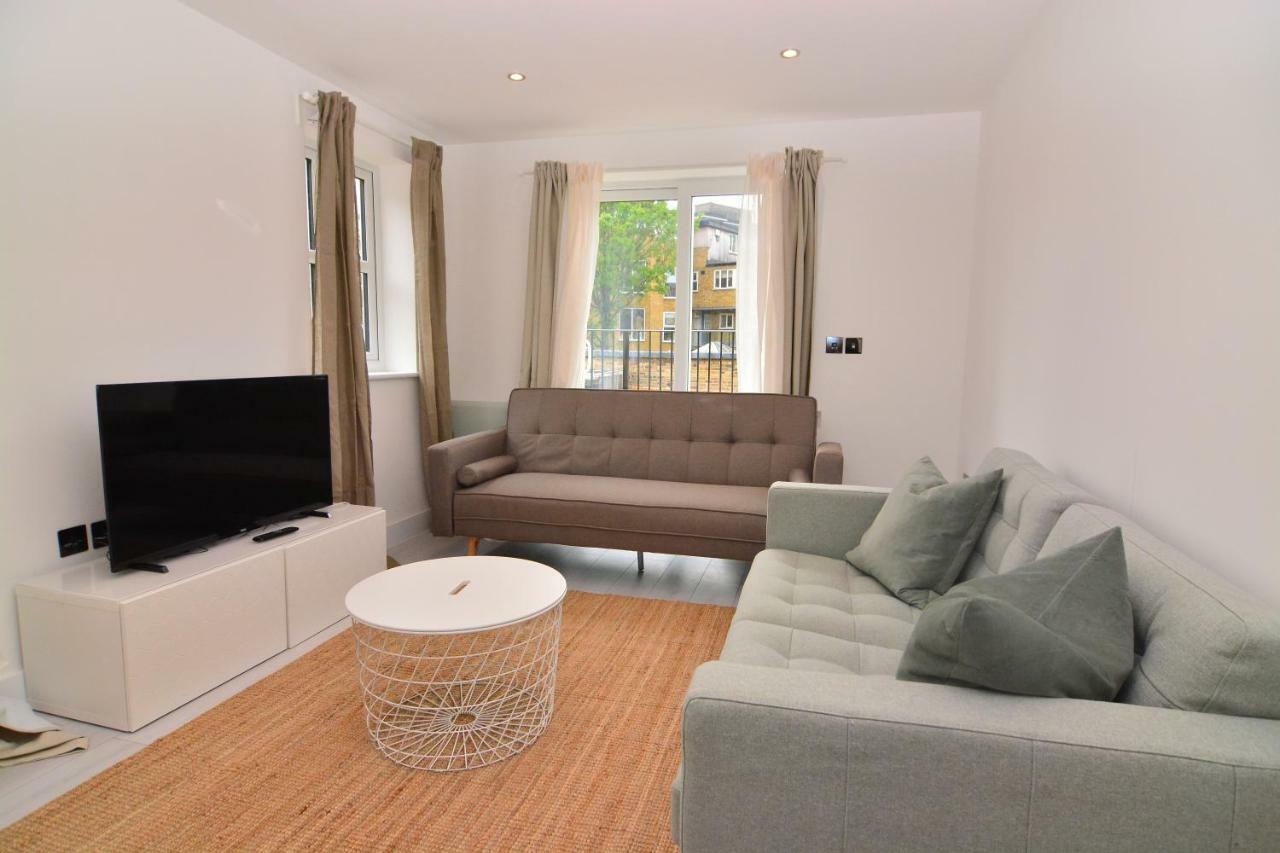 Apartment Wharf - Macarena Apartments Londen Buitenkant foto