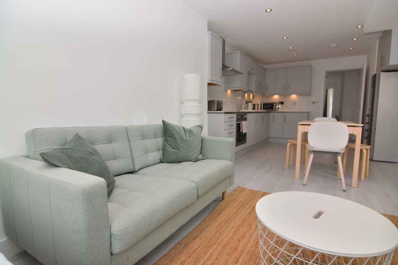 Apartment Wharf - Macarena Apartments Londen Buitenkant foto